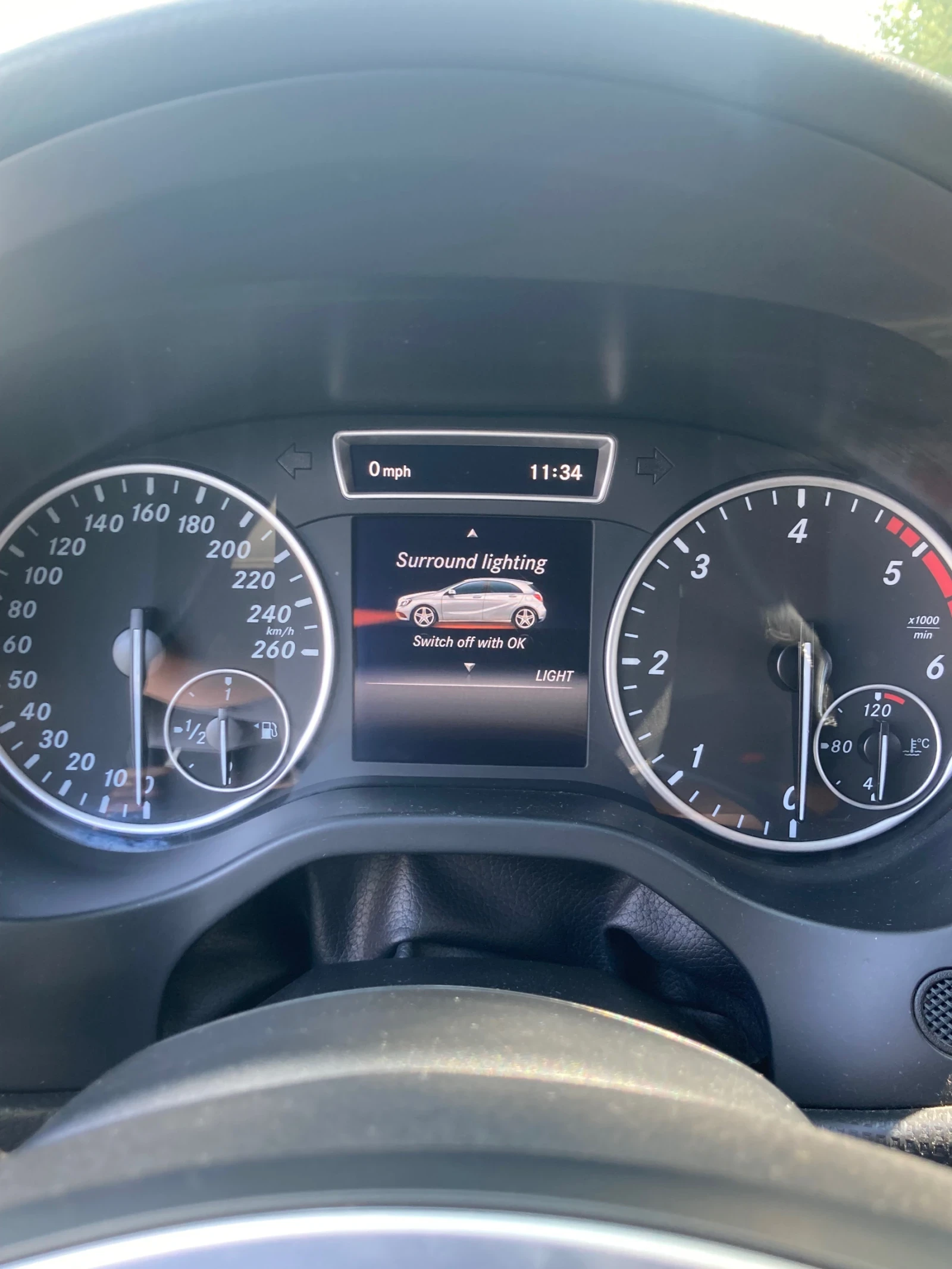 Mercedes-Benz A 200  - изображение 8