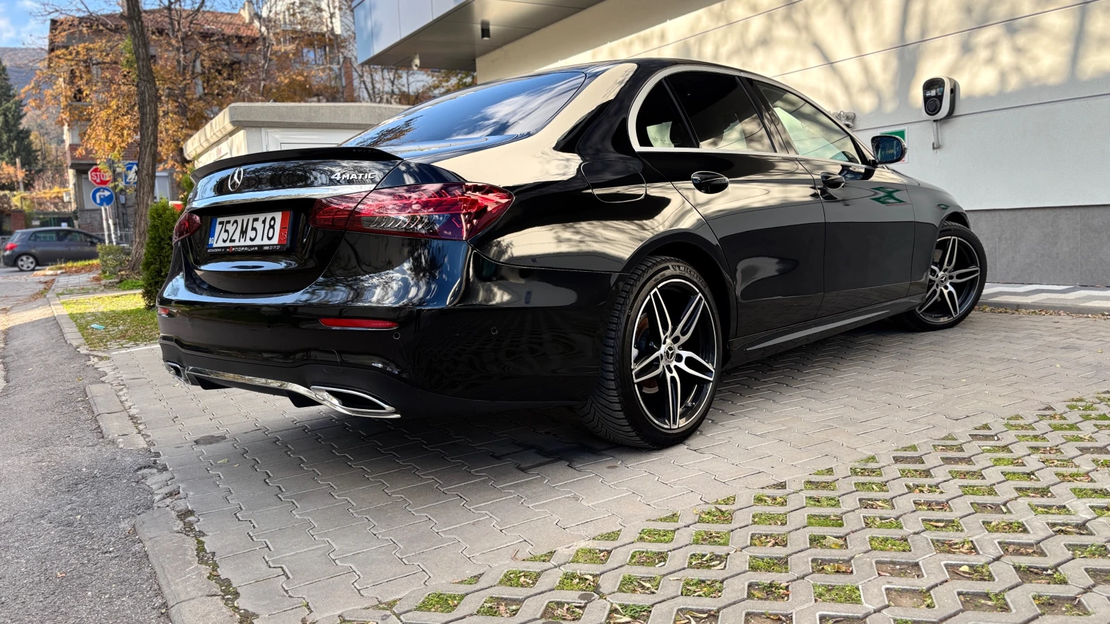 Mercedes-Benz E 220 * БАРТЕР* ЛИЗИНГ* 4matic* AMG* ОБСЛУЖЕНА*  - изображение 8