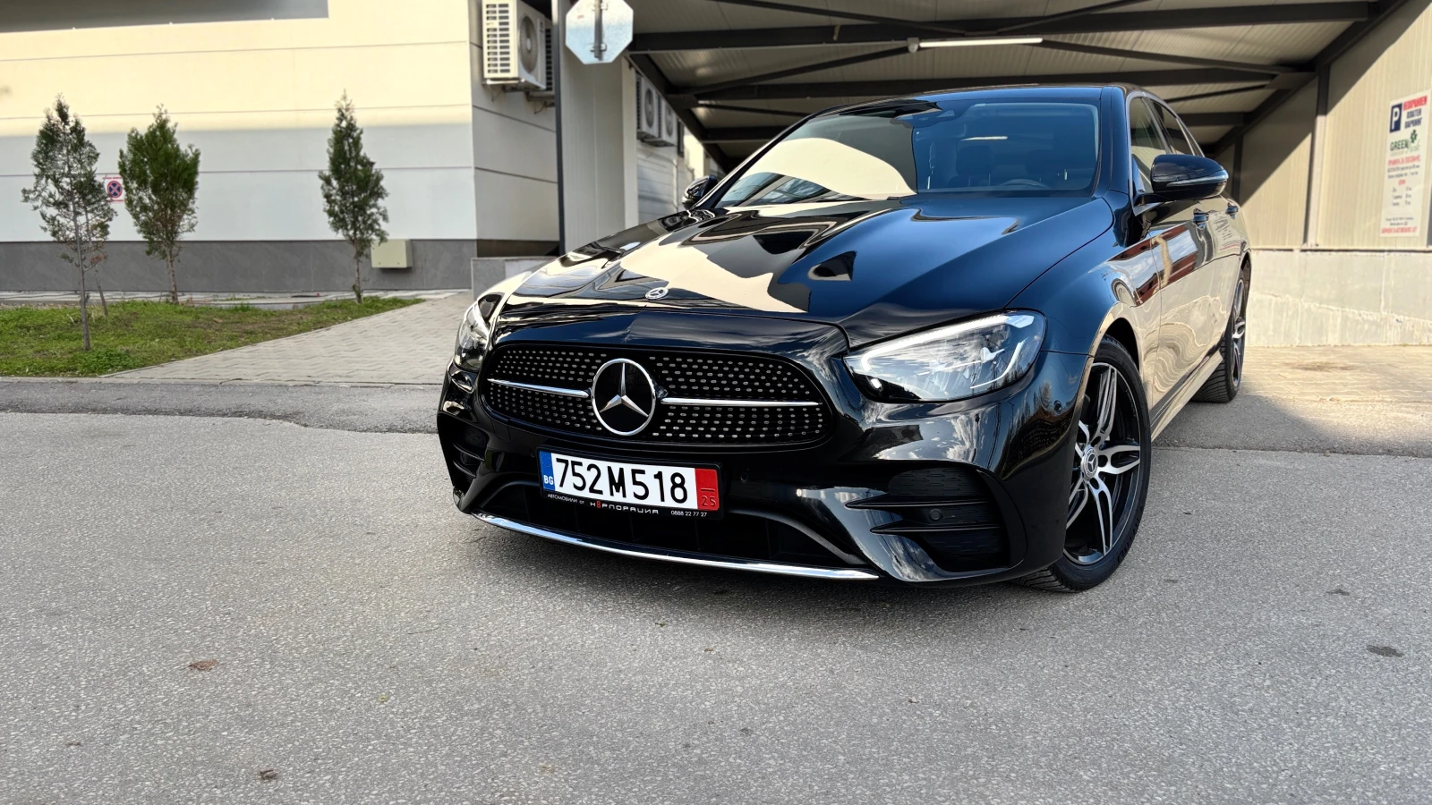 Mercedes-Benz E 220 * БАРТЕР* ЛИЗИНГ* 4matic* AMG* ОБСЛУЖЕНА*  - изображение 3