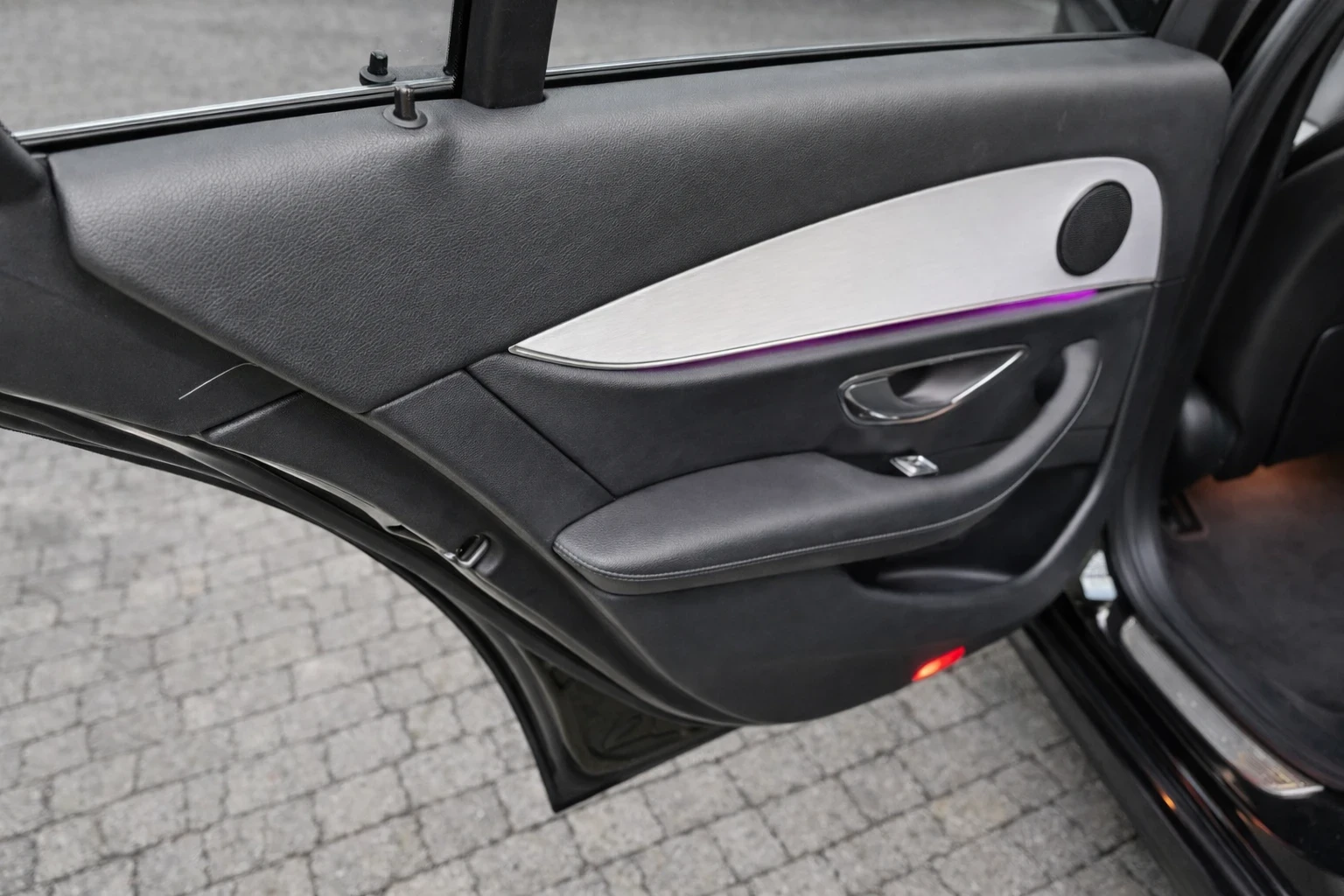 Mercedes-Benz E 220 ������������* ������* 4matic* AMG* ���������*  | Mobile.bg � ����������� 14