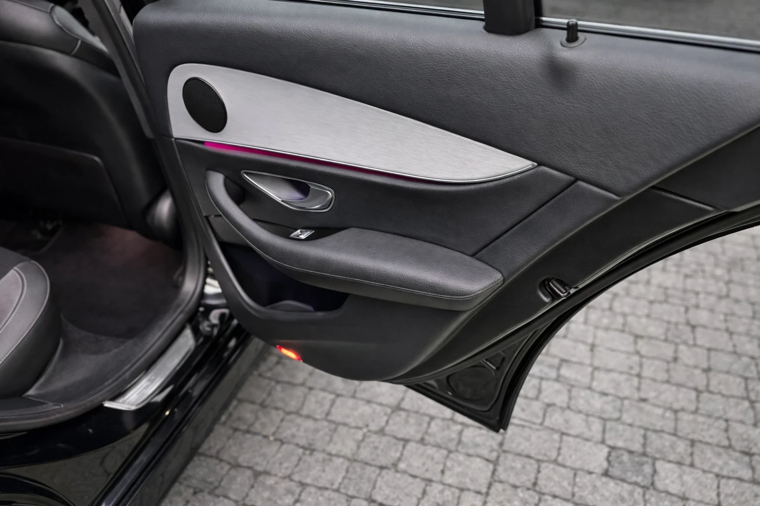 Mercedes-Benz E 220 ������������* ������* 4matic* AMG* ���������*  | Mobile.bg � ����������� 15