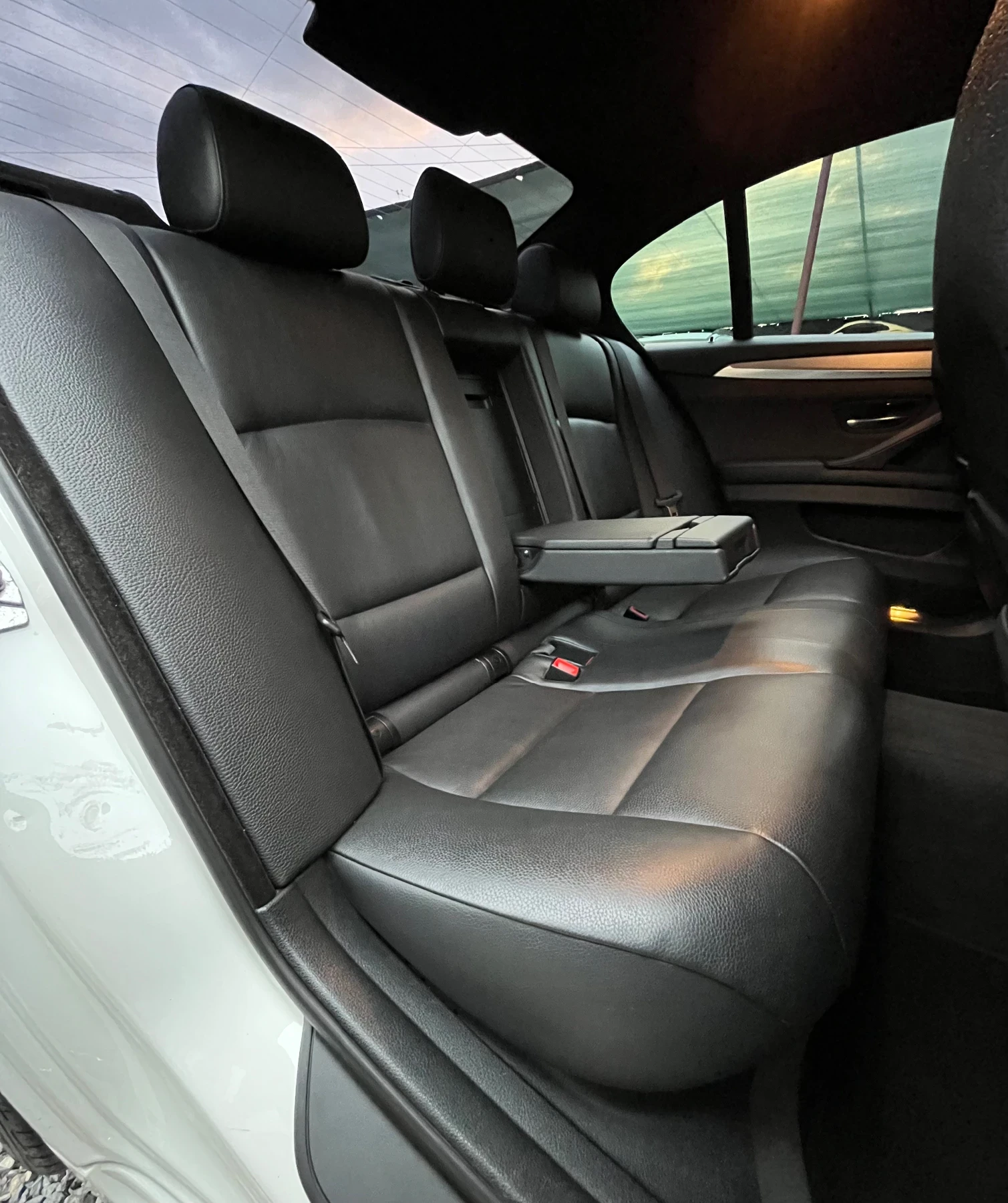 BMW 535 X-DRIVE* M-SPORT* RECARO* СОБСТВЕН ЛИЗИНГ - изображение 8
