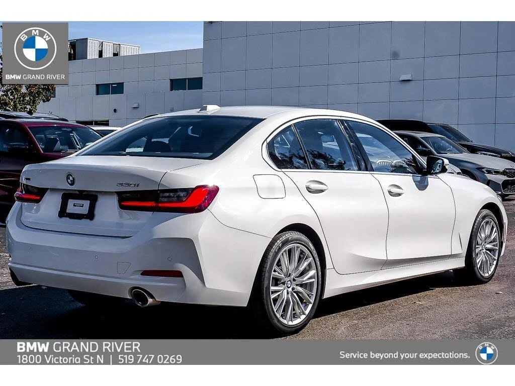 BMW 330 xDrive * АвтоКредит* (ЦЕНА ДО БГ) - изображение 4
