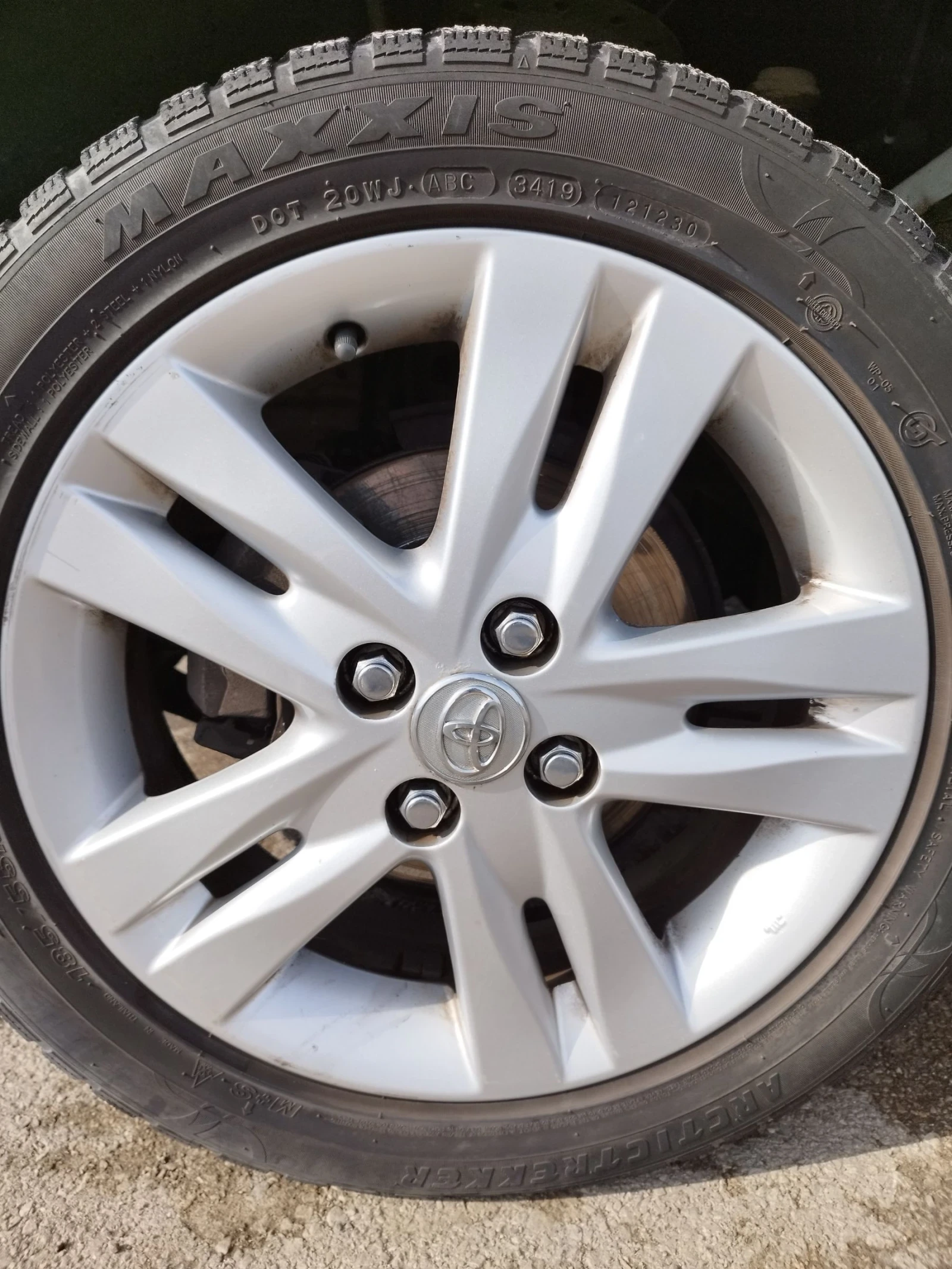 Toyota IQ 1.3-VVTI-97 �.� | Mobile.bg � ����������� 15