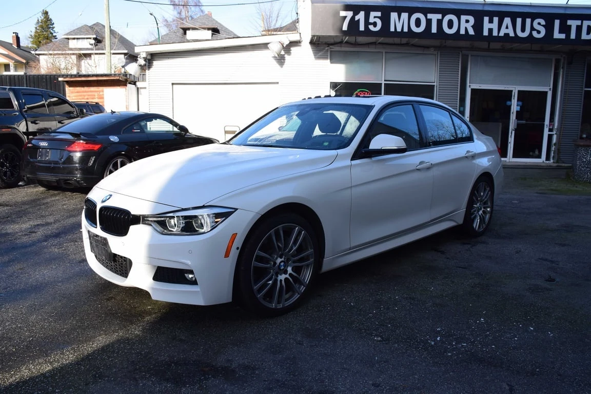 BMW 330 * 330i xDrive * CARFAX * БЕЗ ПЪРВОНАЧАЛНА ВНОСКА - изображение 10