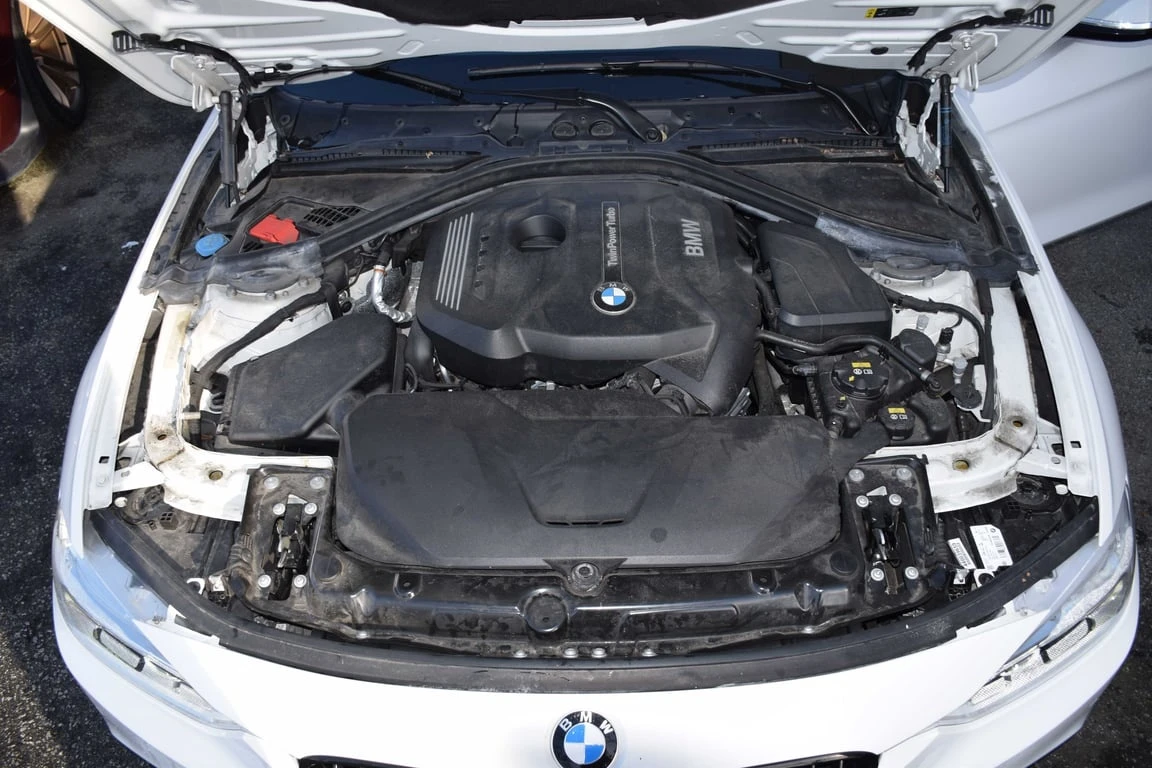 BMW 330 * 330i xDrive * CARFAX * ��� ������������ ������ | Mobile.bg � ����������� 12