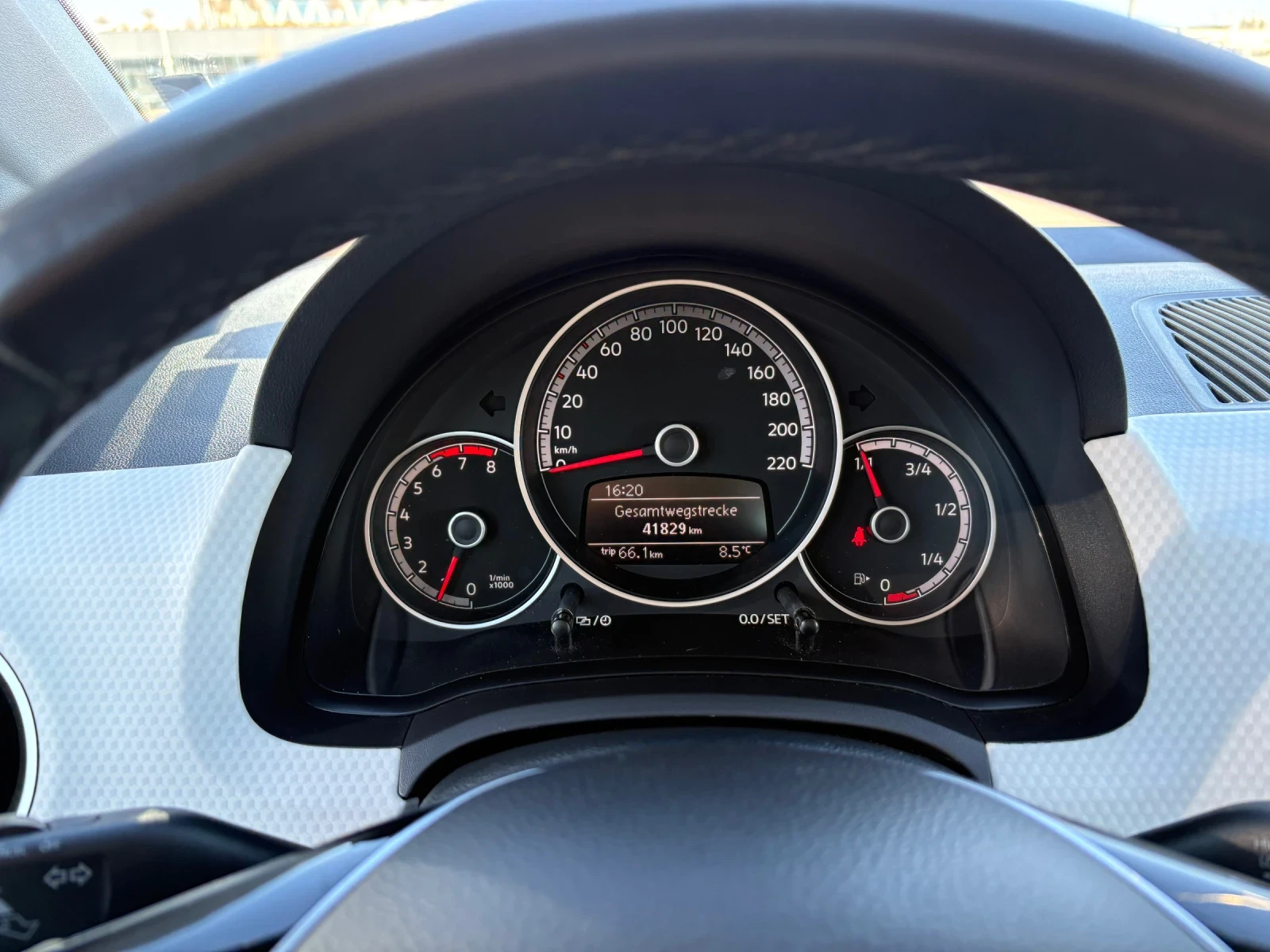 VW Up  - изображение 10