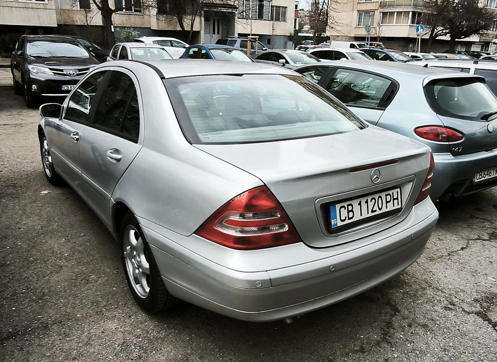 Mercedes-Benz C 200 2.0 Компресор Газ, снимка 4 - Автомобили и джипове - 53963223