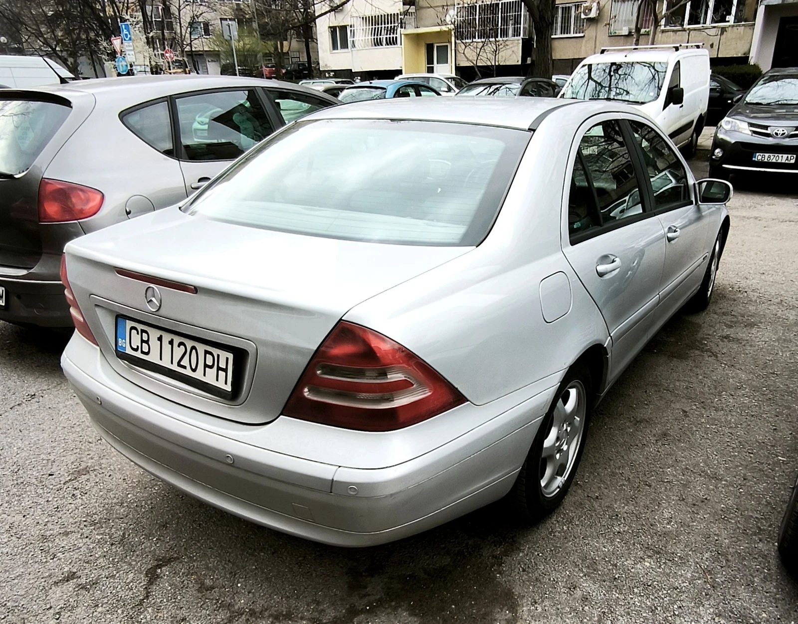 Mercedes-Benz C 200 2.0 Компресор Газ, снимка 3 - Автомобили и джипове - 53963223