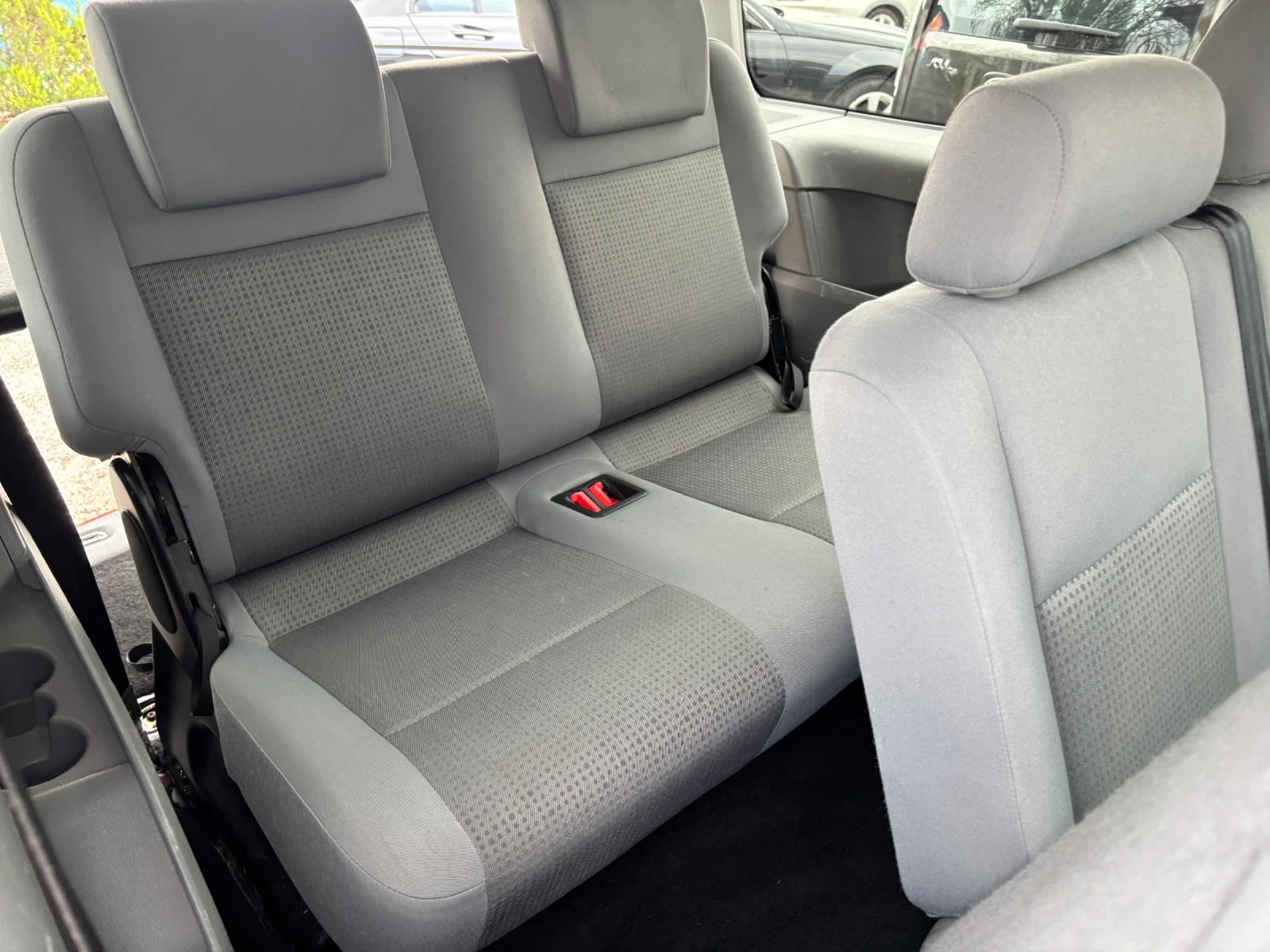 VW Caddy 2009+ 1.6 СТ.МОТОР+ 102кс+ 7МЕСТА* MAXI, снимка 13 - Автомобили и джипове - 54044387