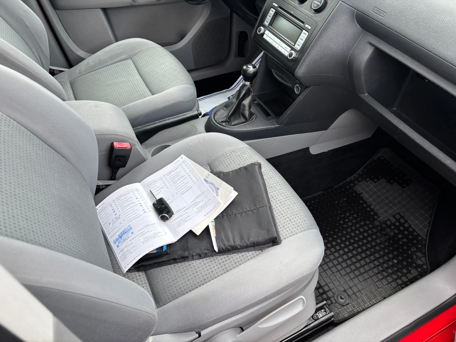 VW Caddy 2009+ 1.6 СТ.МОТОР+ 102кс+ 7МЕСТА* MAXI, снимка 15 - Автомобили и джипове - 54044387