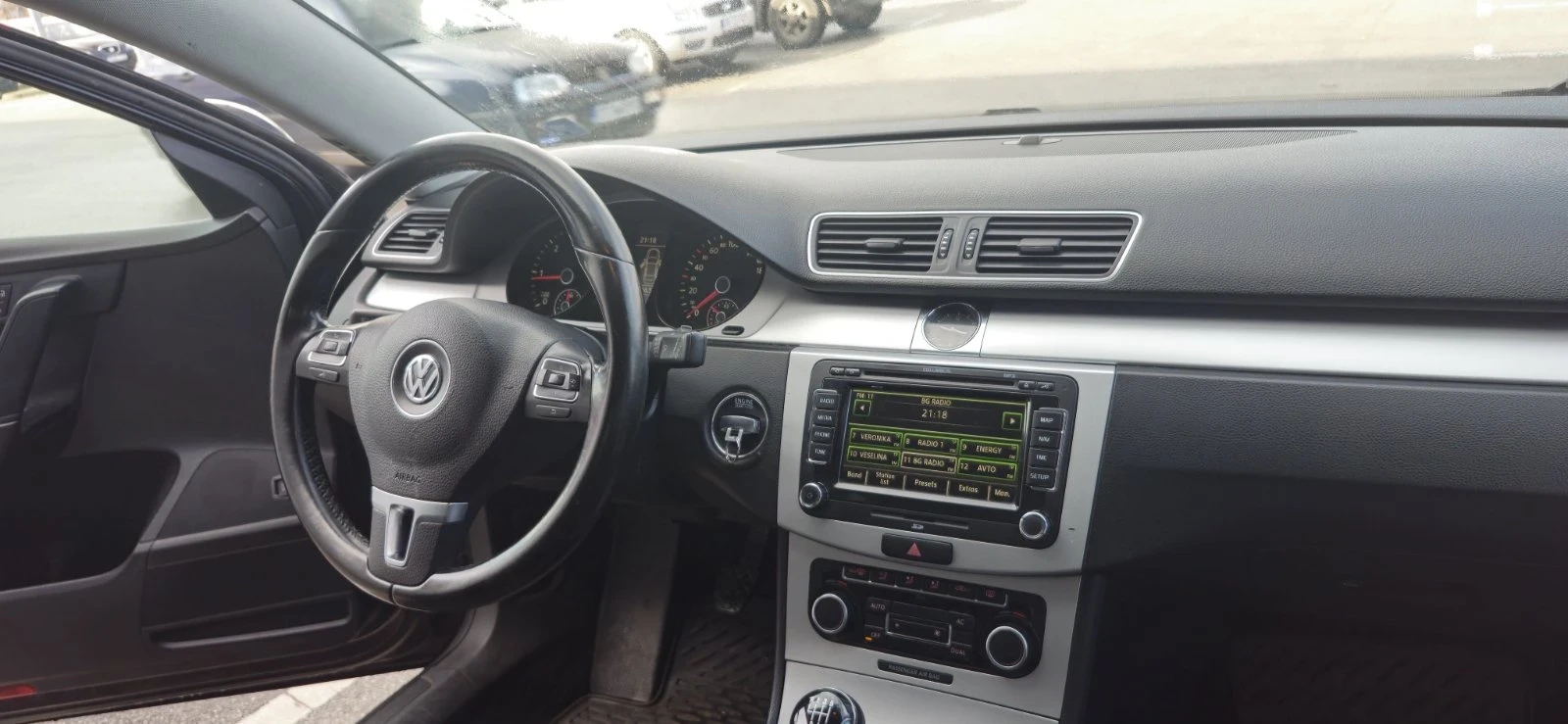 VW Passat, снимка 8 - Автомобили и джипове - 54291892