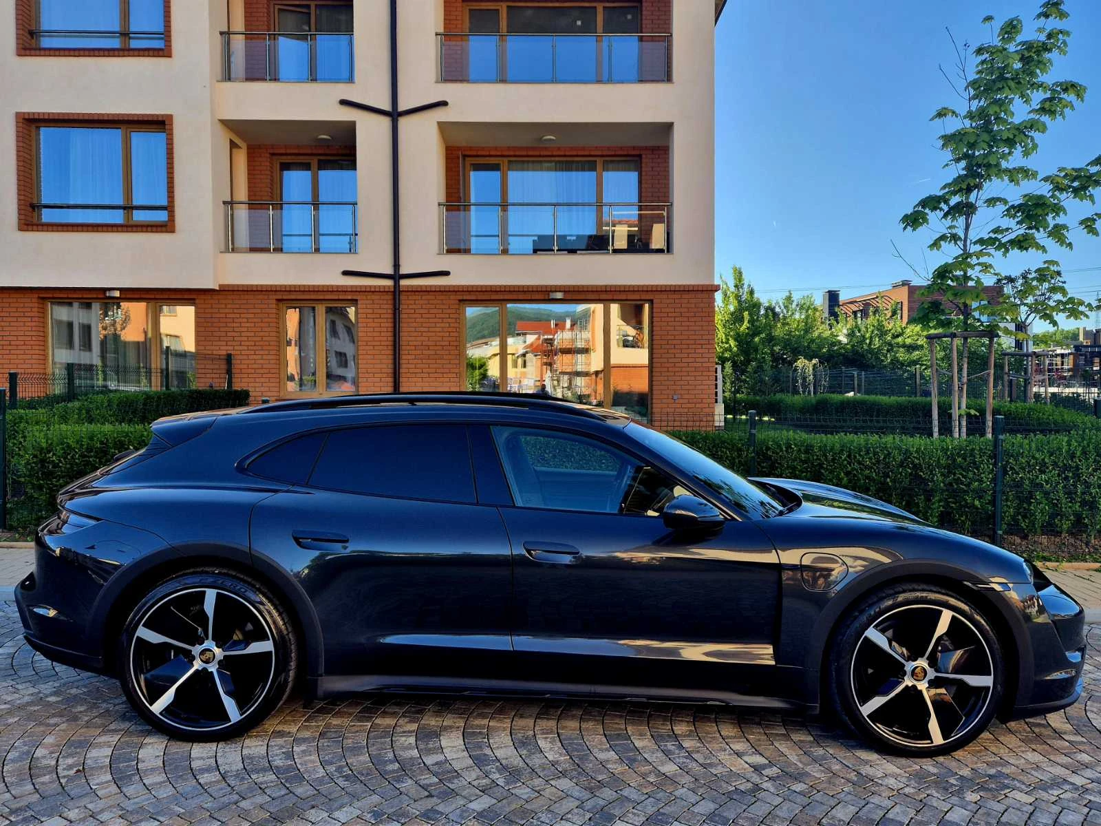 Porsche Taycan * 4 Cross Turismo* PANO* 360* BOSE* , снимка 6 - Автомобили и джипове - 54569520
