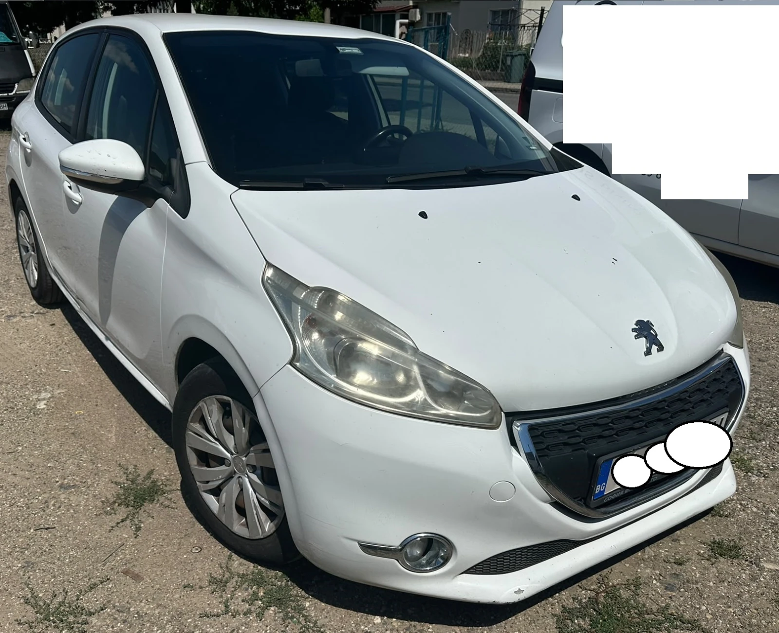 Peugeot 208, снимка 2 - Автомобили и джипове - 55129349