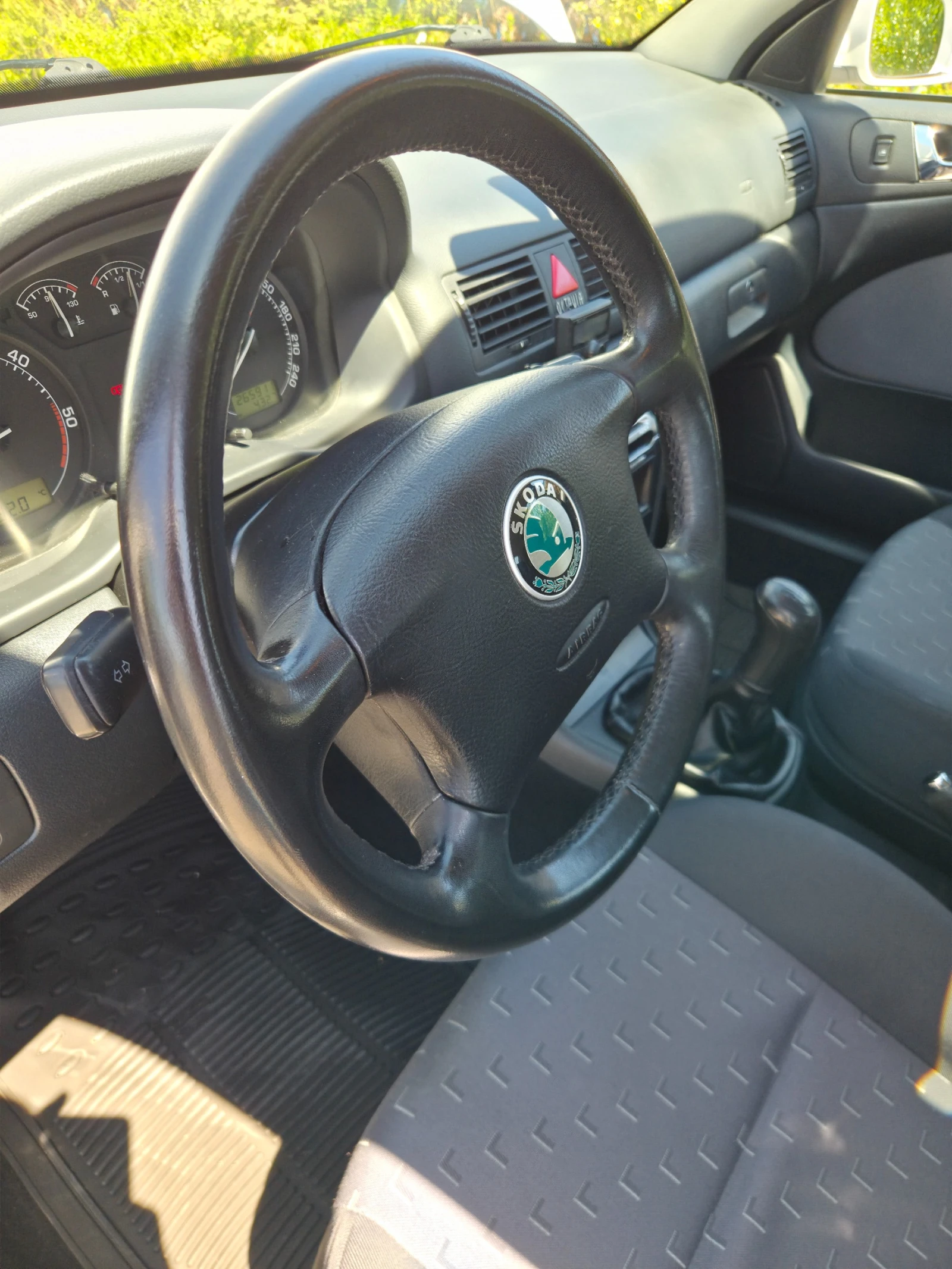 Skoda Octavia 1.9TDI 101к.с. УНИКАЛНА, снимка 12 - Автомобили и джипове - 55475457