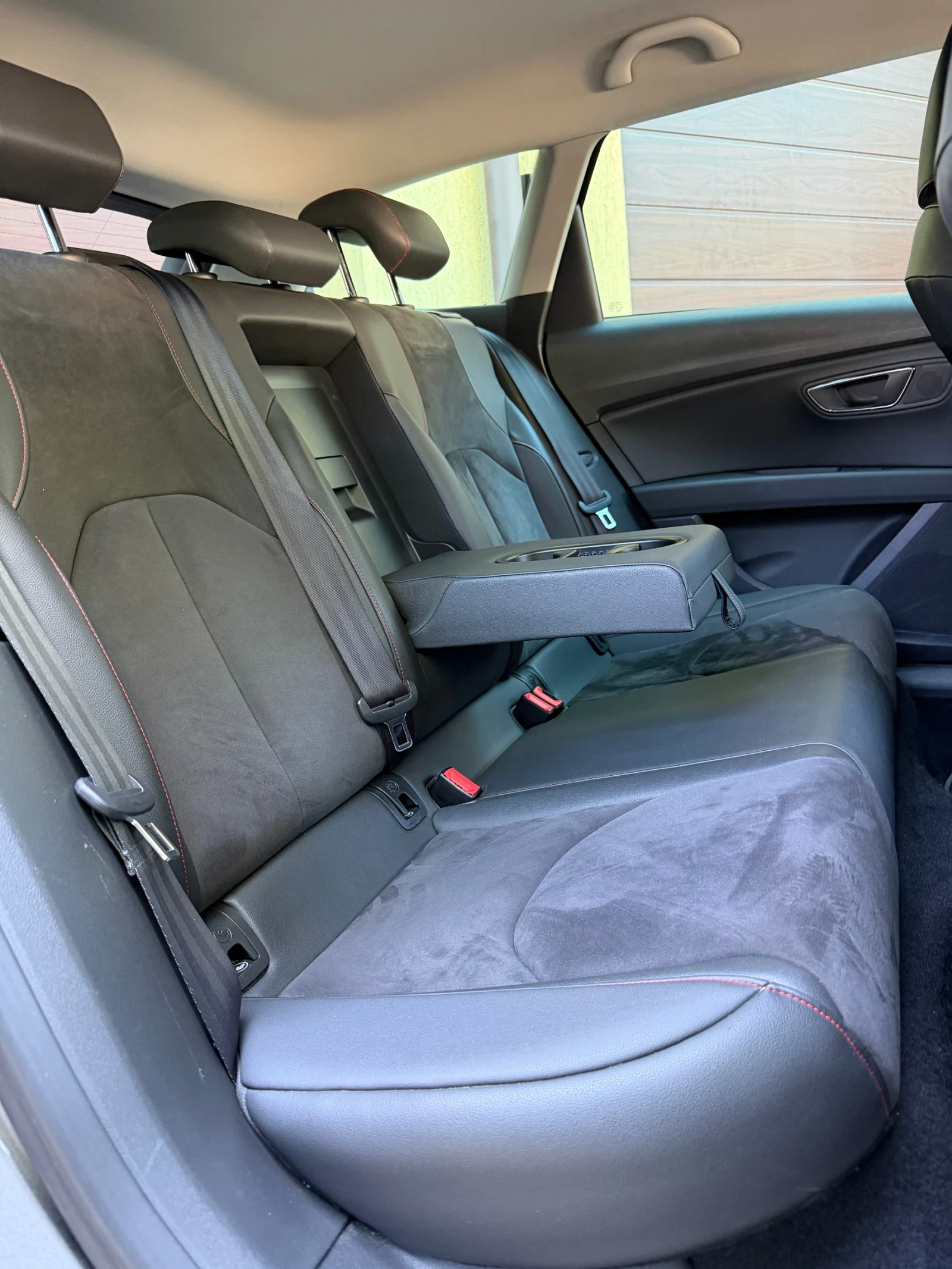 Seat Leon FR 1.4-TSI-ACT  150ps, снимка 11 - Автомобили и джипове - 55692607