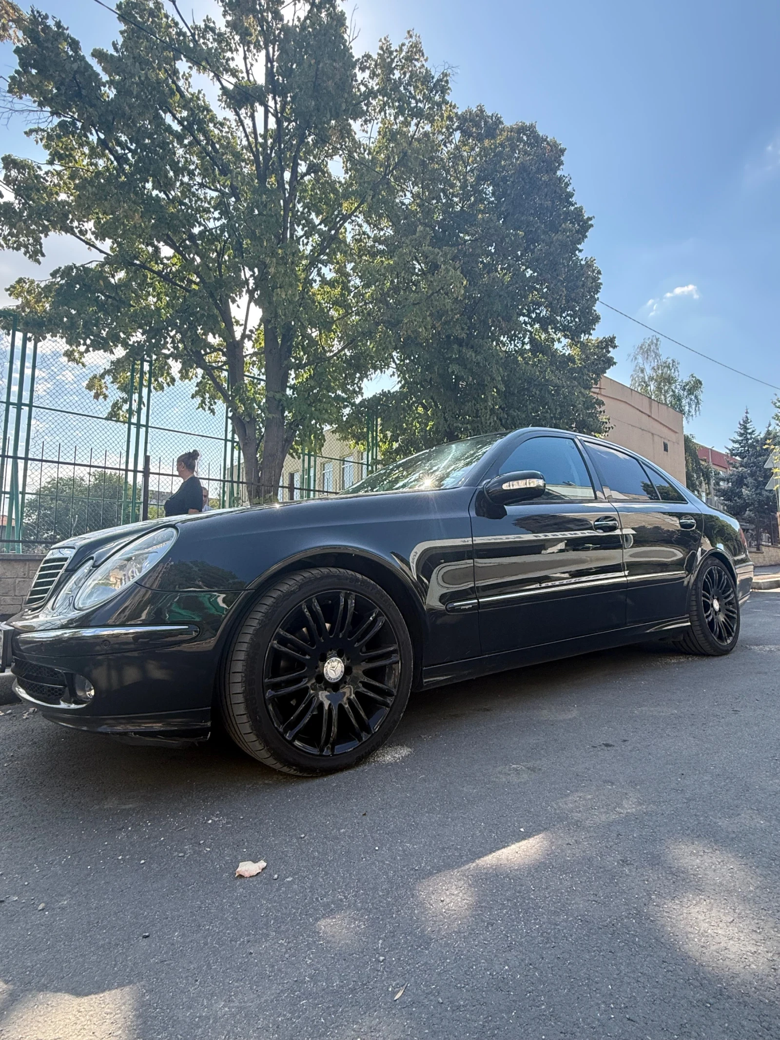 Mercedes-Benz E 320 AVANTGARDE, снимка 3 - Автомобили и джипове - 55831772
