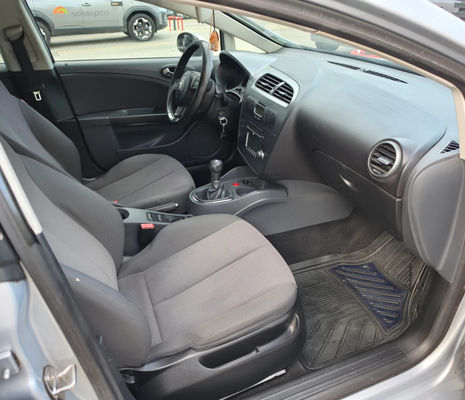Seat Leon 1.6/Газ, снимка 9 - Автомобили и джипове - 56680596