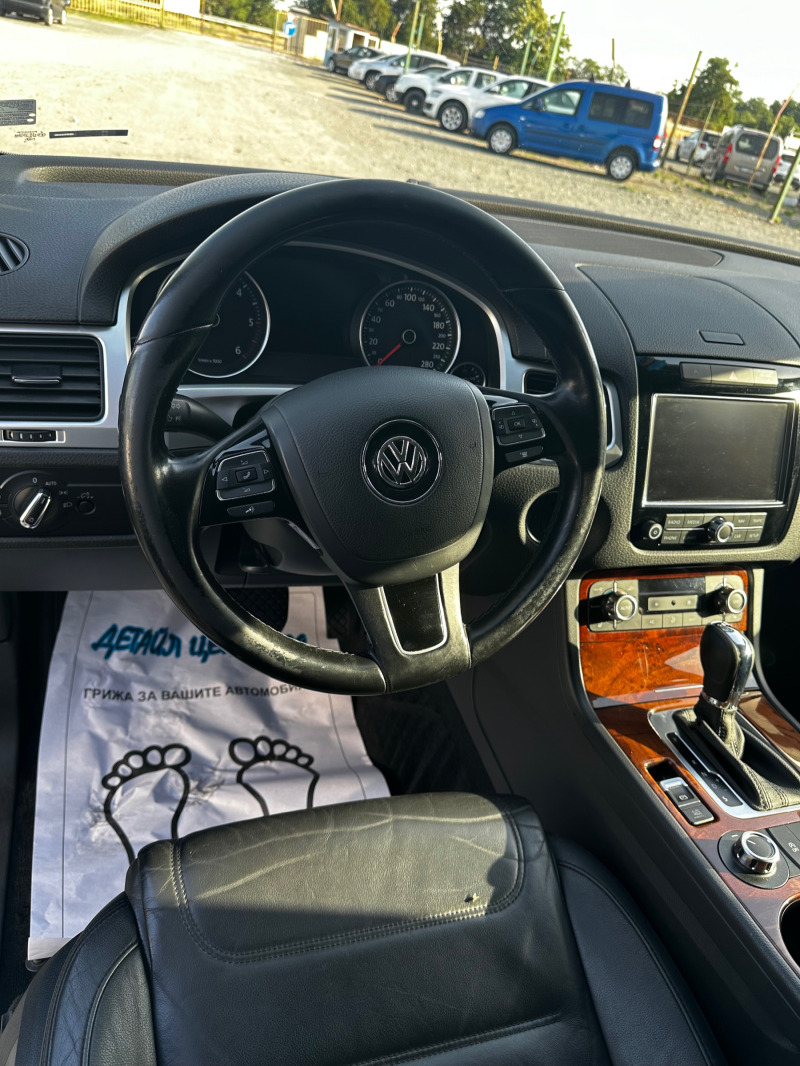 VW Touareg 3.0TDI , снимка 10 - Автомобили и джипове - 46449168