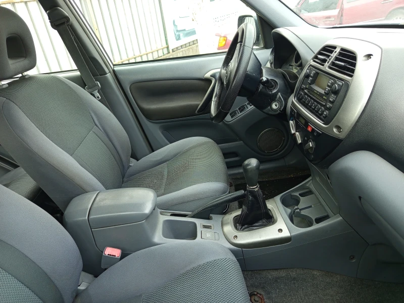 Toyota Rav4 2.0D4D, снимка 7 - Автомобили и джипове - 48431549