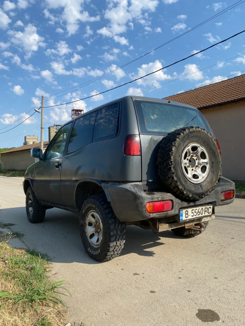 Nissan Terrano 2.7 Turbo Diesel, снимка 3 - Автомобили и джипове - 52876280