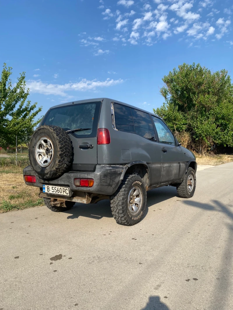 Nissan Terrano 2.7 Turbo Diesel, снимка 4 - Автомобили и джипове - 52876280