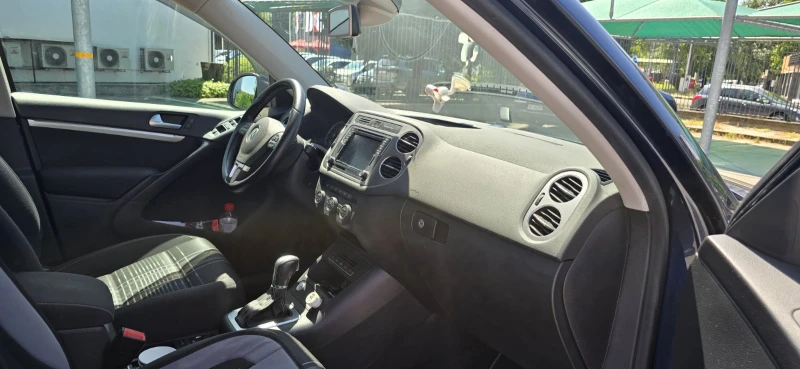 VW Tiguan Lounge Sport & Style 4Motion, снимка 8 - Автомобили и джипове - 52131324