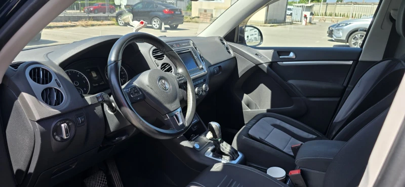 VW Tiguan Lounge Sport & Style 4Motion, снимка 6 - Автомобили и джипове - 52131324
