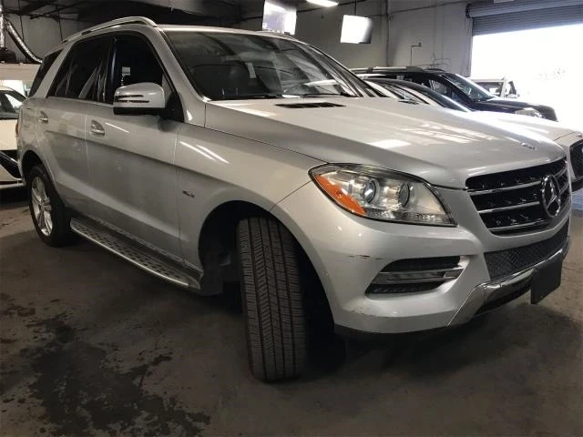 Mercedes-Benz ML 350 Монитори* Камера* Дизел* 1ви собственик* , снимка 7 - Автомобили и джипове - 48708175