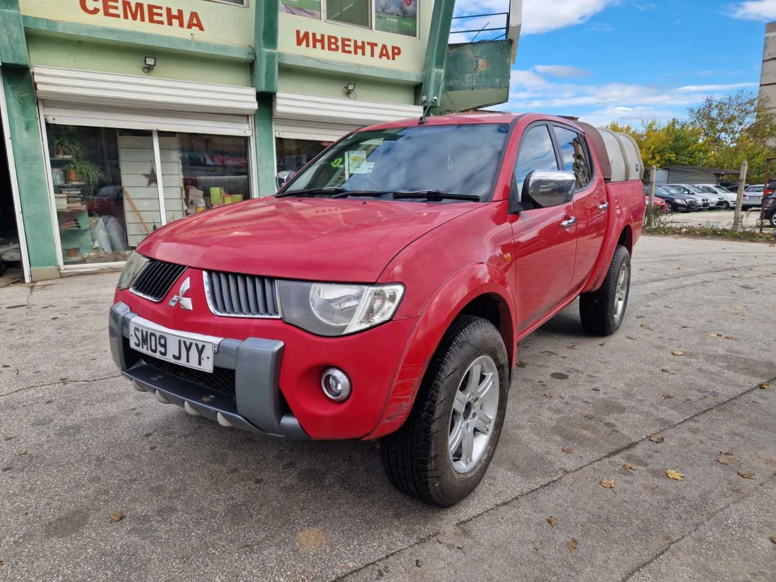 Mitsubishi L200 2.5 136 к.с.десен волан, снимка 1