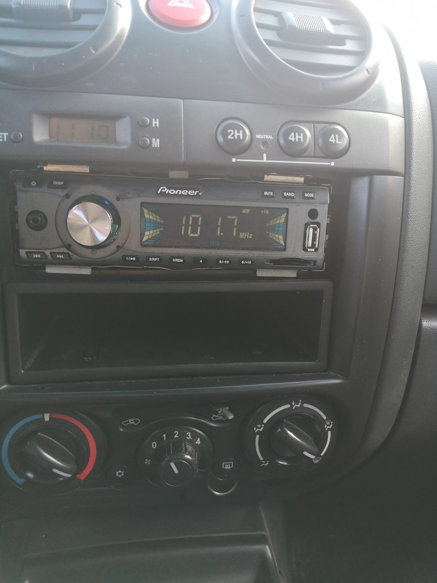 Isuzu D-max 2.5D | Mobile.bg   13