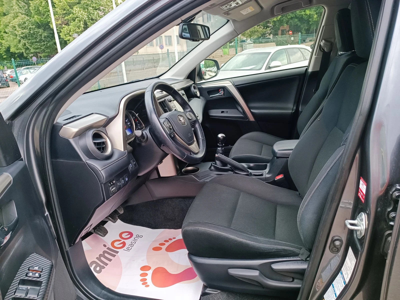 Toyota Rav4 2.0i-151кс-ШВЕЙЦАРИЯ-РЪЧКА-6ск-4х4-FULL екстри - изображение 9