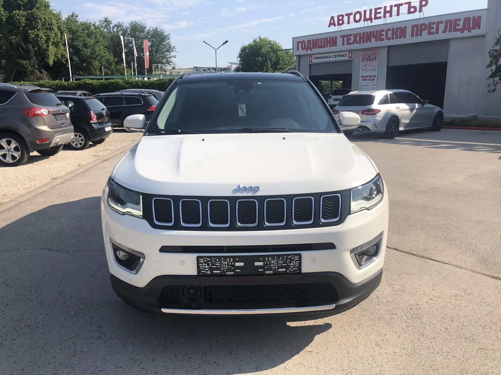 Jeep Compass 2.0D/4x4/170к.с/9-скорости/LIMITED/Distronic - изображение 2