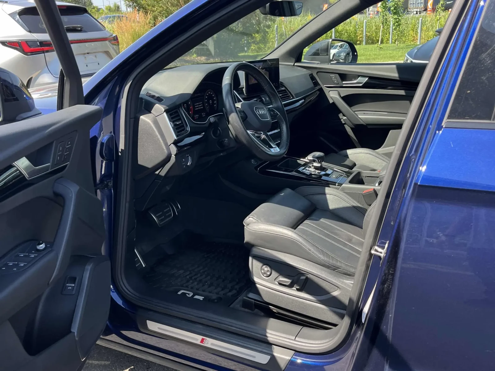 Audi Q5 45TFSI* BLACK PACKAGE* Цена до България* (Carfax) - изображение 6