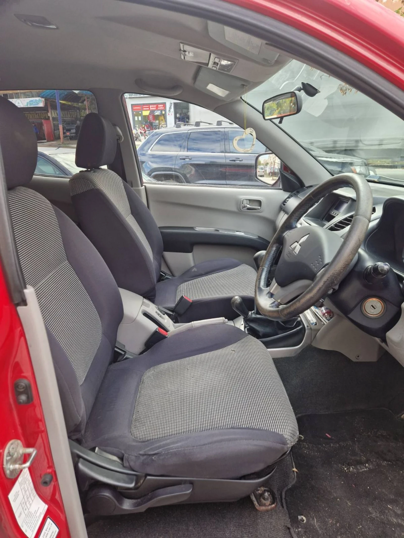 Mitsubishi L200 2.5 136 к.с.десен волан - изображение 10