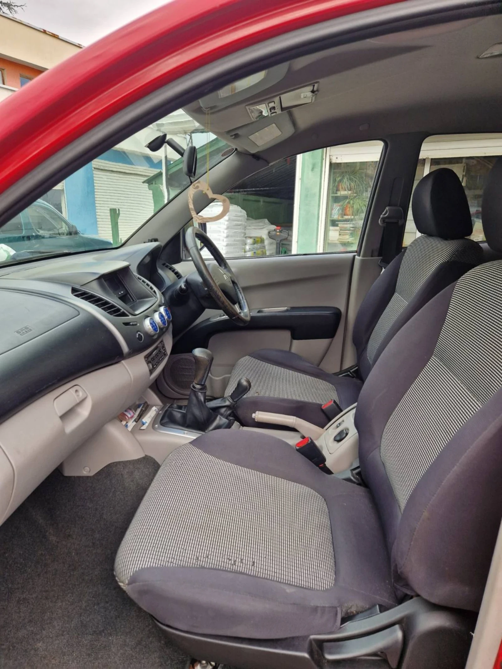 Mitsubishi L200 2.5 136 ..  | Mobile.bg   12