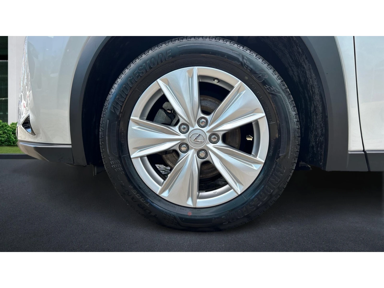 Lexus UX 250h ������� ������ �� 565 ��. | Mobile.bg � ����������� 16
