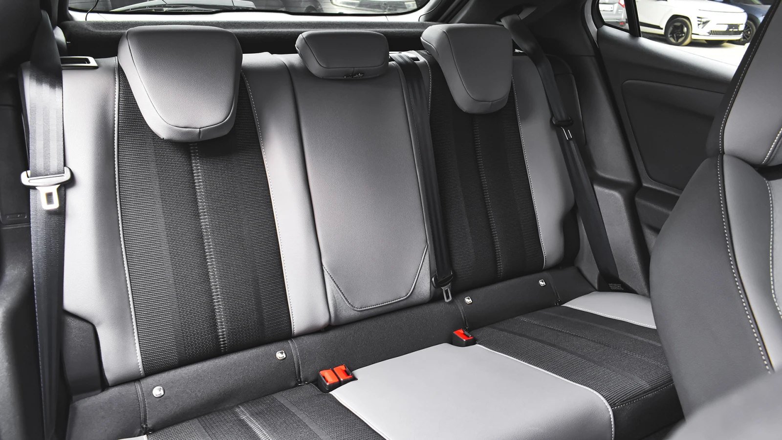 Opel Mokka e-Elegance 50 kWh, снимка 11 - Автомобили и джипове - 53737798