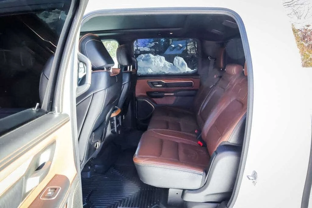 Dodge RAM 1500 * Longhorn * CARFAX * БЕЗ ПЪРВОНАЧАЛНА ВНОСКА, снимка 9 - Автомобили и джипове - 54619387