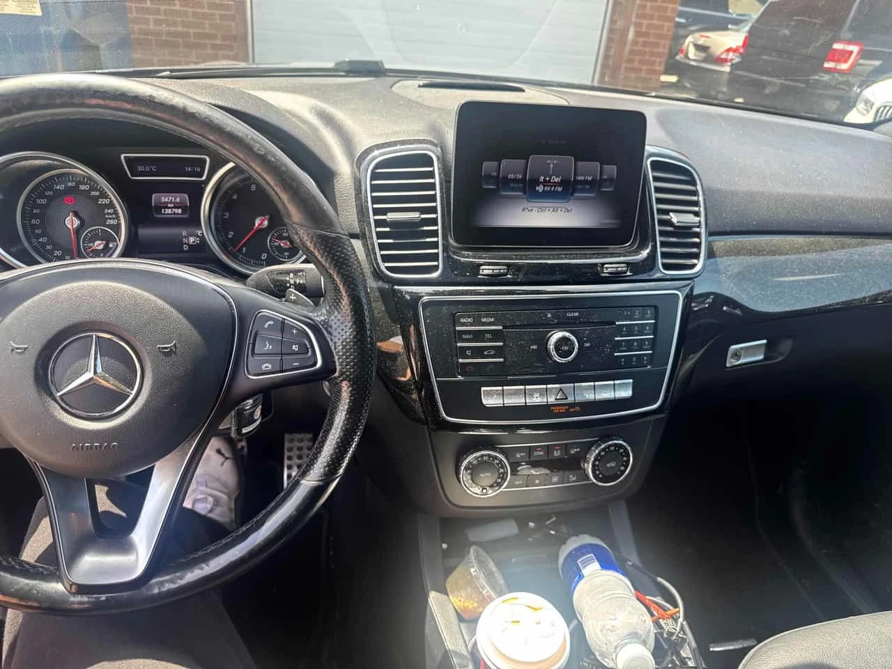 Mercedes-Benz GLE * 400 * АВТОКРЕДИТ БЕЗ ПЪРВОНАЧАЛНА ВНОСКА, снимка 9 - Автомобили и джипове - 54692309