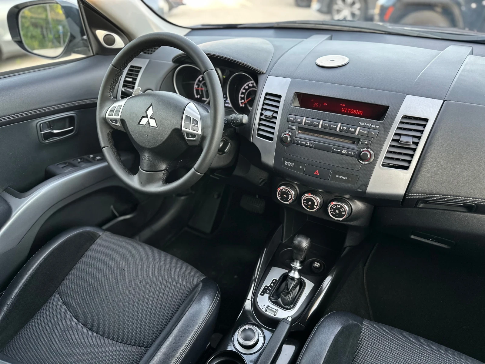 Mitsubishi Outlander Автоматик, снимка 8 - Автомобили и джипове - 54840889