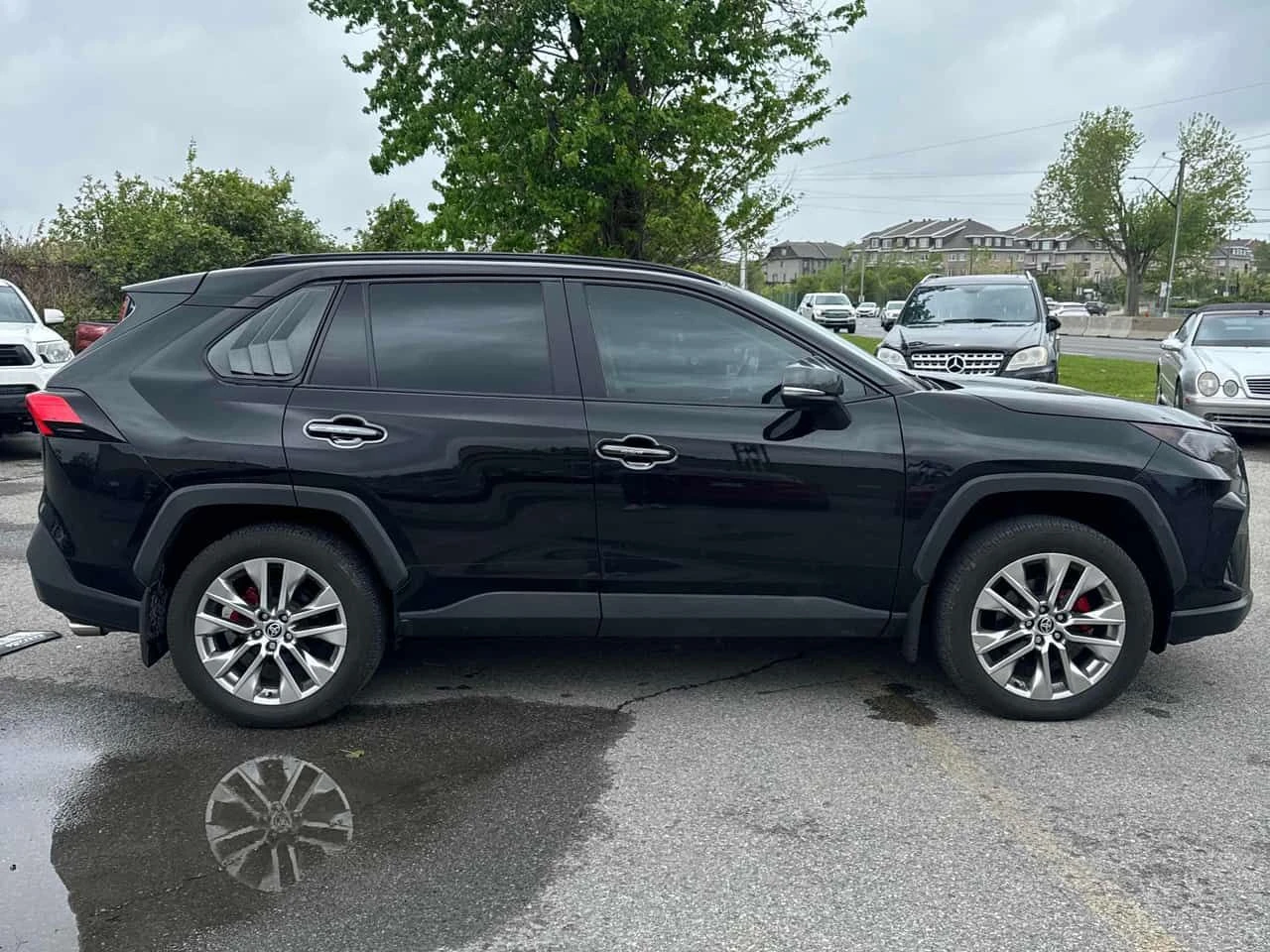 Toyota Rav4 * Limited * CARFAX * ОПЦИЯ ЗА ФИНАНСИРАНЕ, снимка 3 - Автомобили и джипове - 54896550