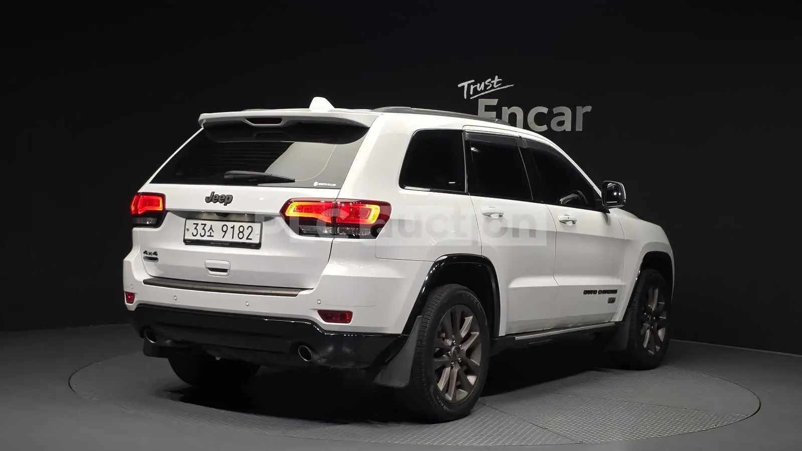 Jeep Grand cherokee SPECIAL EDITION !!УНИКАТ!! #ПЪЛНО ОБОРУДВАНЕ#, снимка 2 - Автомобили и джипове - 55082111