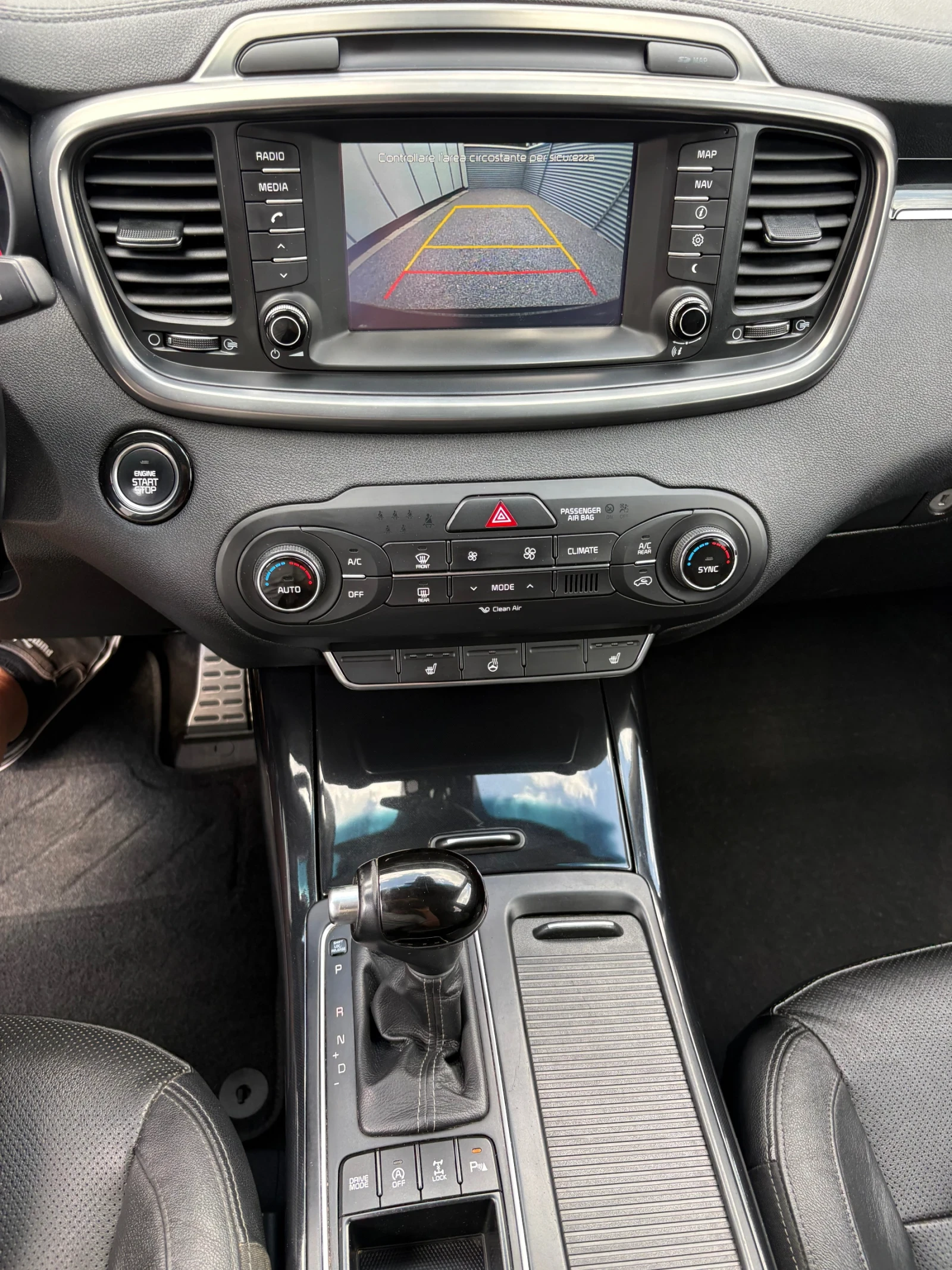 Kia Sorento 2.2D-FULL EXTRI-199000км., снимка 14 - Автомобили и джипове - 55825621
