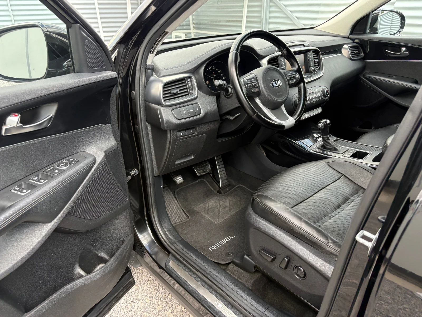 Kia Sorento 2.2D-FULL EXTRI-199000км., снимка 11 - Автомобили и джипове - 55825621