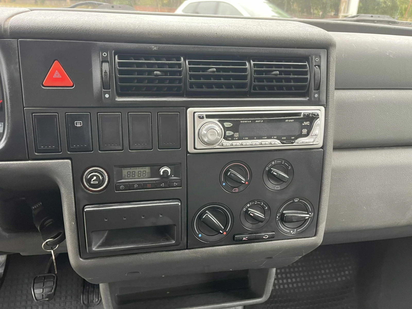 VW T4 2.5 TDI  - изображение 5