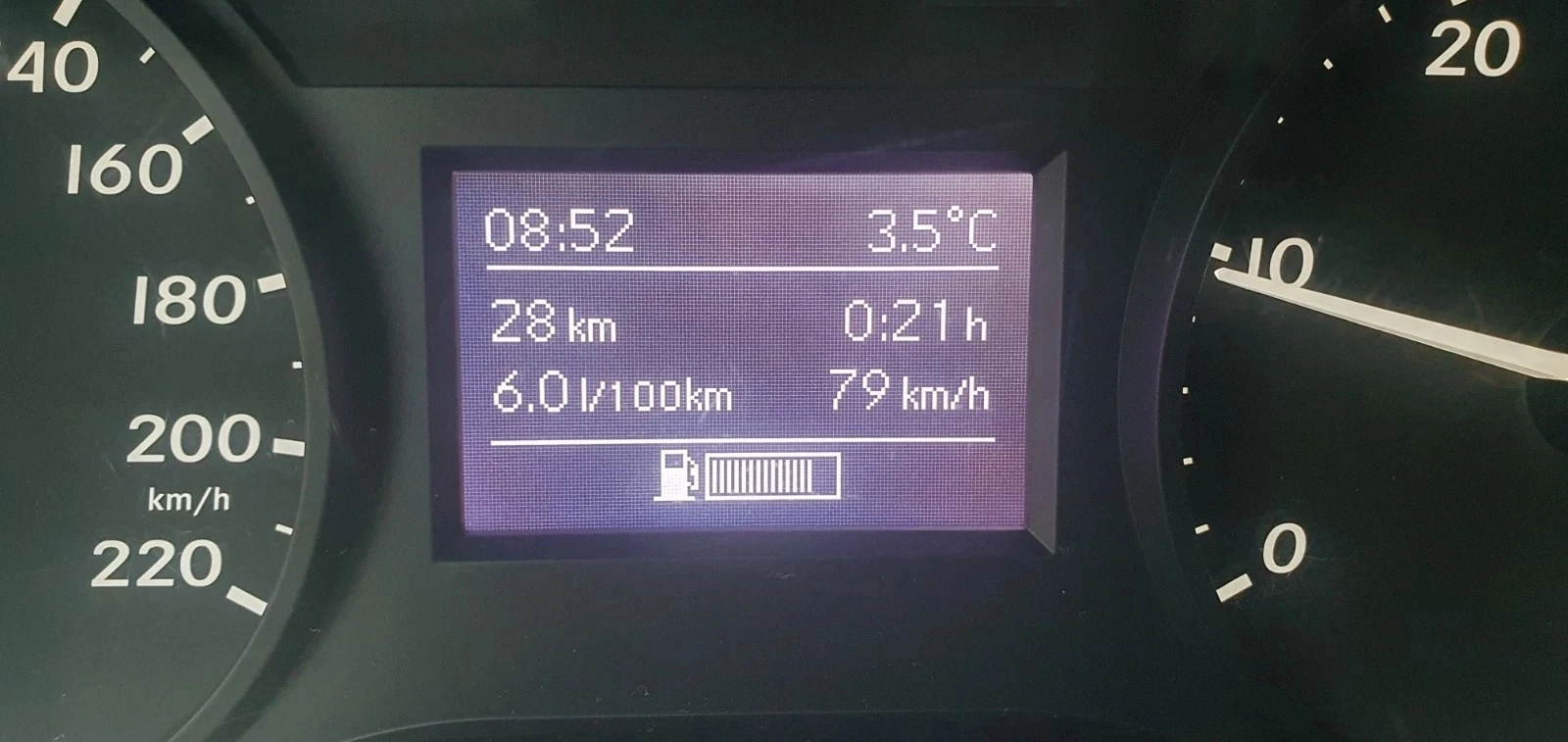 Mercedes-Benz Vito 111 CDI, снимка 6 - Бусове и автобуси - 55384796