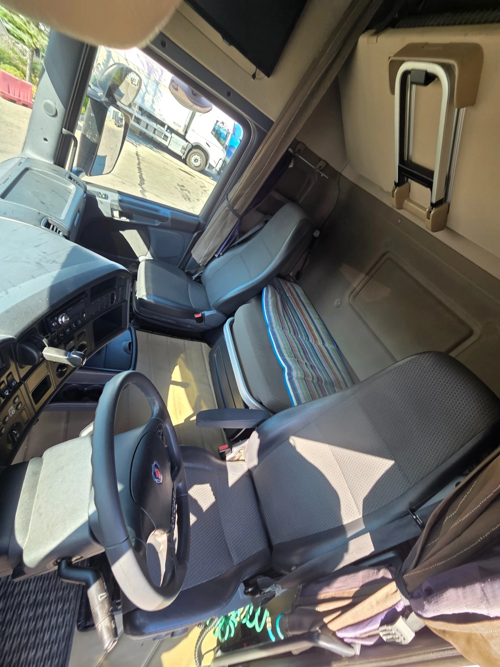 Scania R РЕТАРДЕР-Охладител на кабината, снимка 11 - Камиони - 55228685