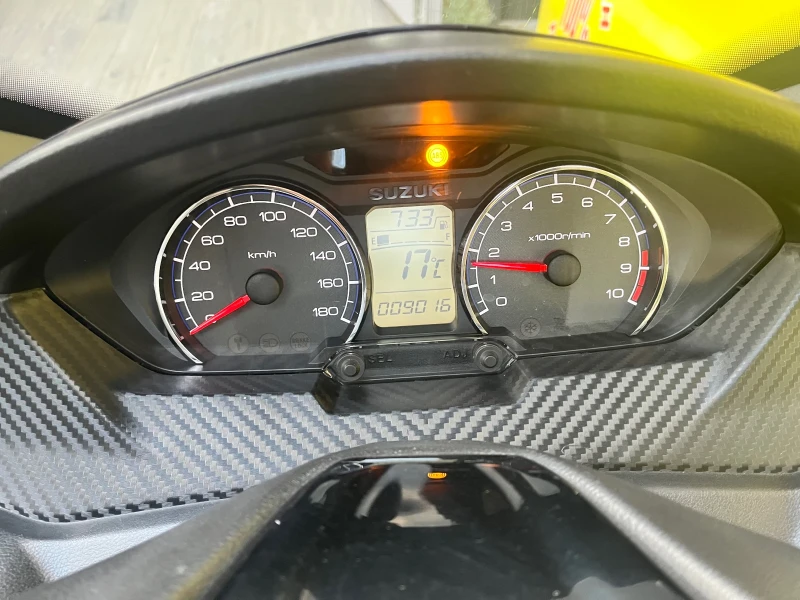 Suzuki Burgman 400i ABS, снимка 12 - Мотоциклети и мототехника - 52302771