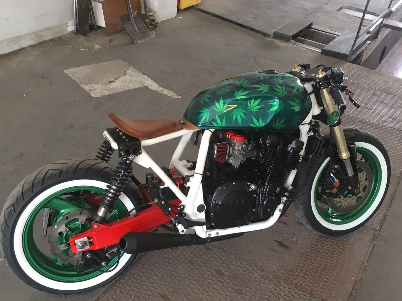 Yamaha XJR  - изображение 3
